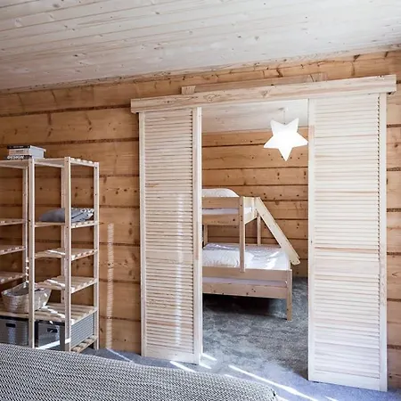 Local 21a شاليه زاكوباني